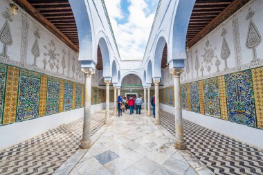 Kayravan, Tn - 16 Şubat 2017: Barbier Türbesi aslında Abu kuraklık Kayravan, Tunus için mezar evler bir Zaviye yanlışlıkla anılan Türbesi.