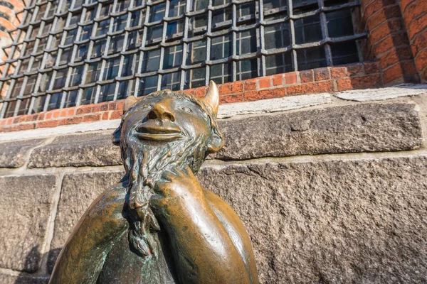 Pequeno Diabo Bonito Sentado Uma Pedra Fora Marienkirche Igreja Santa — Fotografia de Stock