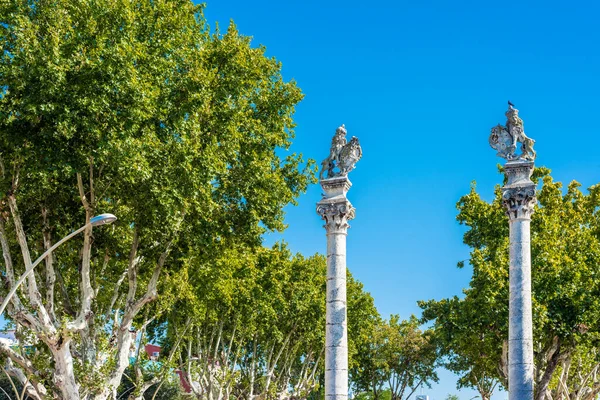 Die Alameda Hercules Ist Ein Bedeutendes Einkaufszentrum Oder Öffentlicher Garten — Stockfoto