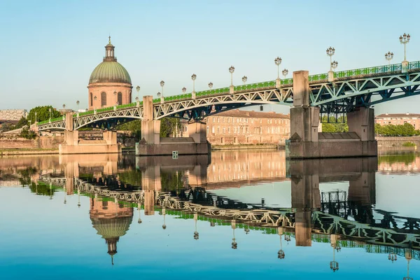 Γέφυρα Του Saint Pierre Περνάει Πάνω Από Garonne Και Εντελώς — Φωτογραφία Αρχείου