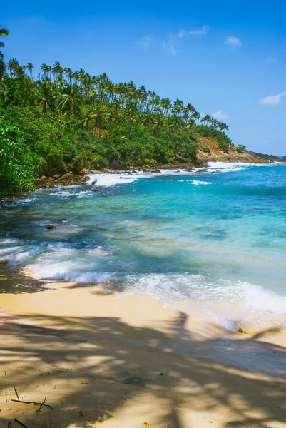 Secret beach in Mirissa, Sri Lanka — Stock Photo, Image