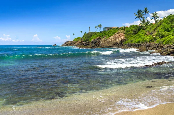 Praia tropical no Sri Lanka — Fotografia de Stock