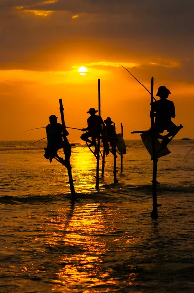 전통적인 수상의 실루엣 — 스톡 사진