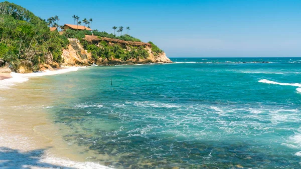 Praia tropical no Sri Lanka — Fotografia de Stock