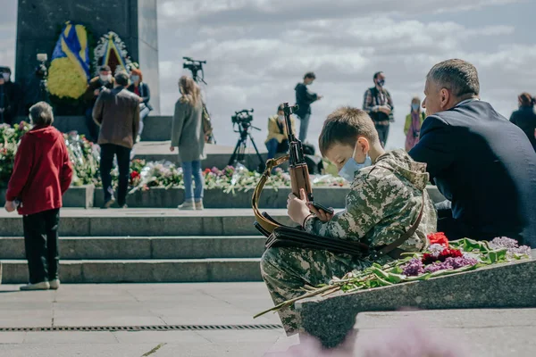 Kiev Ukraine Mai 2020 Les Gens Participent Célébration Mémoire Des Photo De Stock