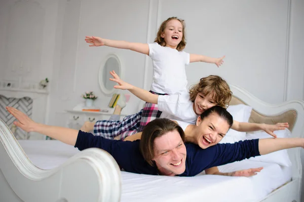 Morning in amicable family. — Stock Photo, Image