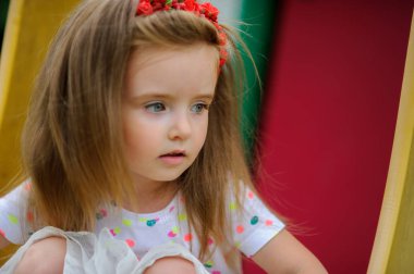 4-5 yıl çekici kız portresi.