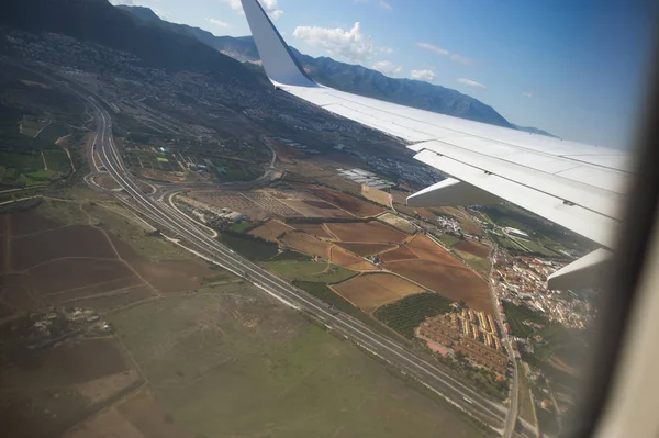 Vista desde la ventana del avión. — Foto de Stock