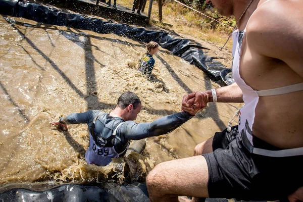 Atletas Superar Obstáculos Corrida Aventura Heróis — Fotografia de Stock