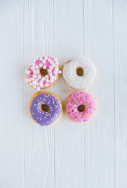 Farklı renkli tatlı çörek