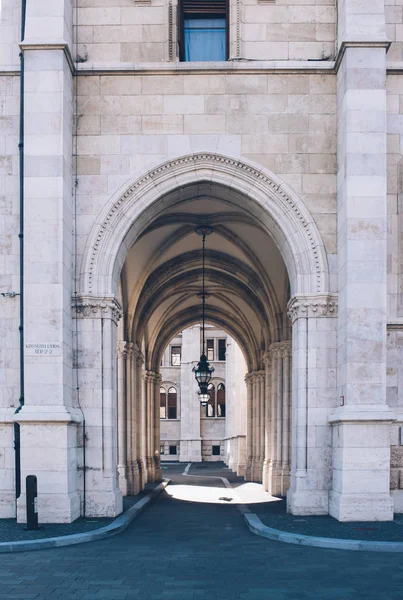 Passage voûté, détails de l'architecture ancienne — Photo