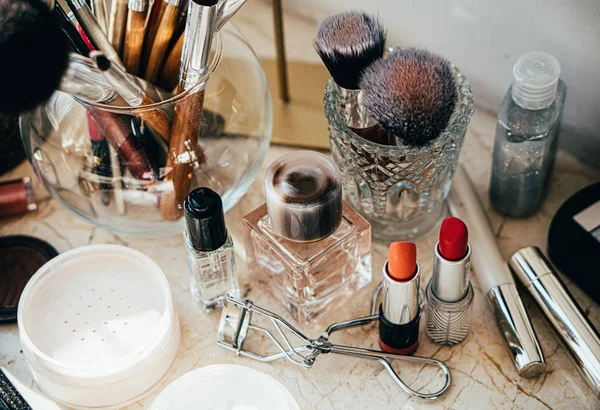 Real professional makeup tools and acessories, brushes and lipsticks — Stock Photo, Image