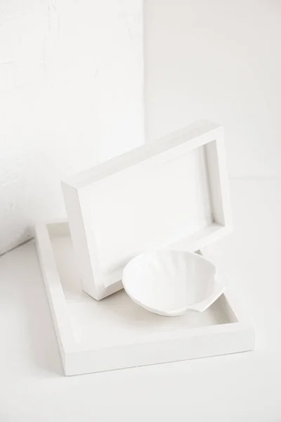 Farklı beyaz nesnelerin soyut koleksiyonu, modern minimal dekor — Stok fotoğraf