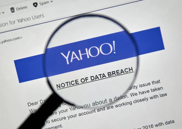 Pemberitahuan Yahoo tentang pelanggaran data — Stok Foto