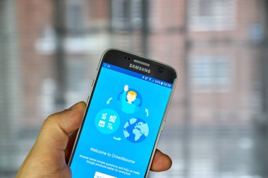 Google Crowdsource app