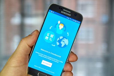 Google Crowdsource app