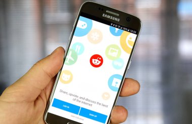 Samsung S7 reddit app.