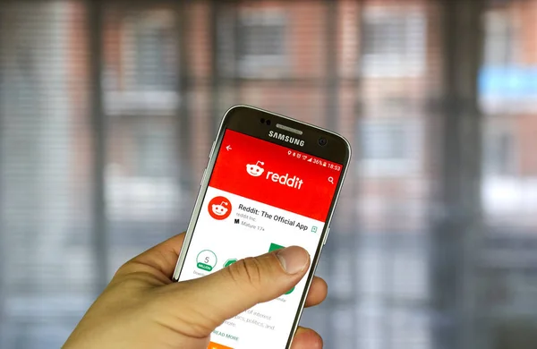 Samsung S7 reddit app.