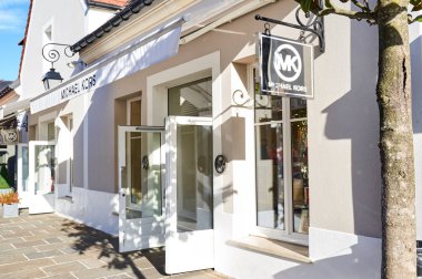 Michael Kors 'un La Vallee Köyündeki butiği.