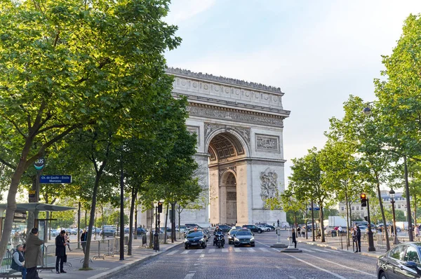 Arc de Triomphe. — Photo