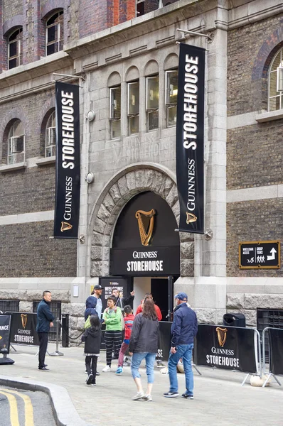 Guinness Storehouse en Dublín . — Foto de Stock