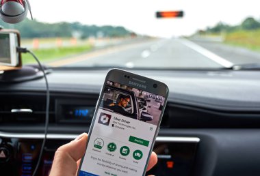 Bir telefon Uber sürücü app