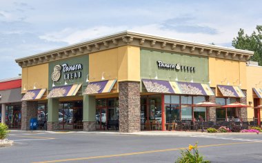 Panera Ekmek restoran ve logosu