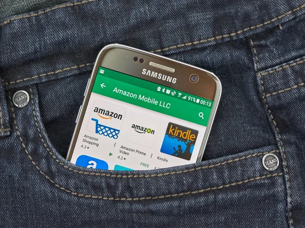 Amazon app på Samsung S7 — Stockfoto