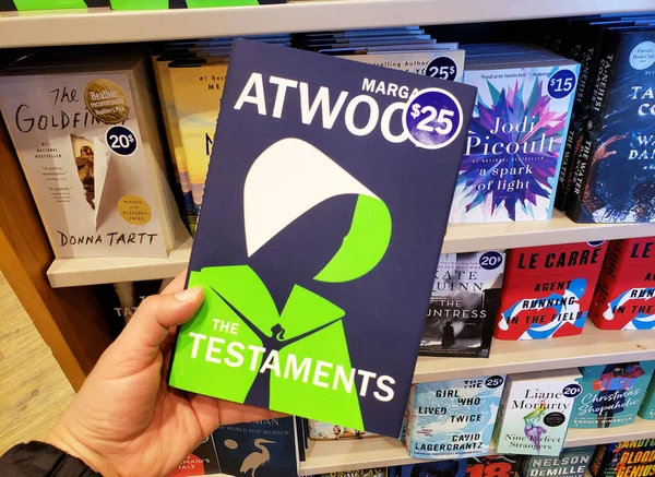 Libro de Margaret Atwood Los Testamentos — Foto de Stock