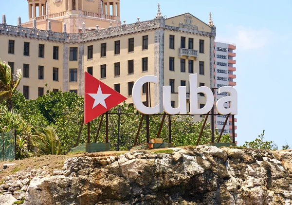 Cuba Signe Mot Avec Triangle Rouge Une Étoile Dessus Hôtel — Photo