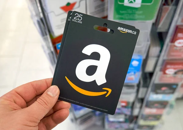 Μόντρεαλ Καναδάς Μαρτίου 2020 Κάρτα Δώρων Amazon Ένα Χέρι Στο — Φωτογραφία Αρχείου