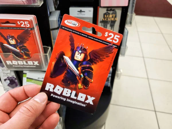 Montreal Kanada März 2020 Roblox Geschenkkarte Einer Hand Über Geschenkkarten — Stockfoto