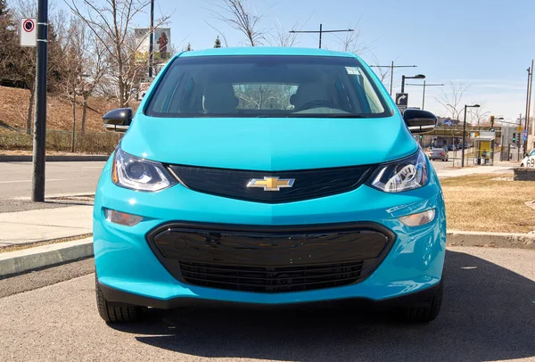 Montreal Kanada April 2020 Mobil Listrik Chevrolet Bolt Chevrolet Adalah Stok Gambar Bebas Royalti