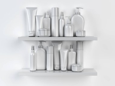 Kozmetik ve tuvalet malzemeleri ile raf.