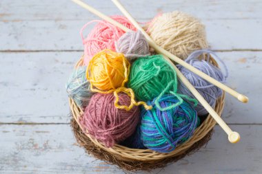 Sepette yün topları