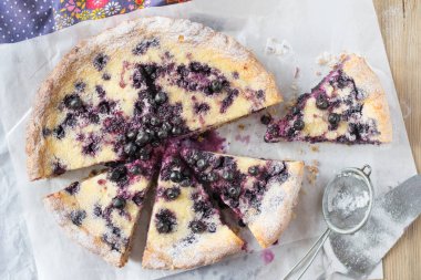 Böğürtlenli turta ahşap tablo