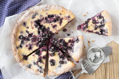 Böğürtlenli turta ahşap tablo