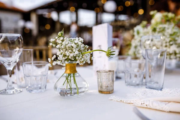 Original Wedding Floral Decoration Wedding Table Stock Image