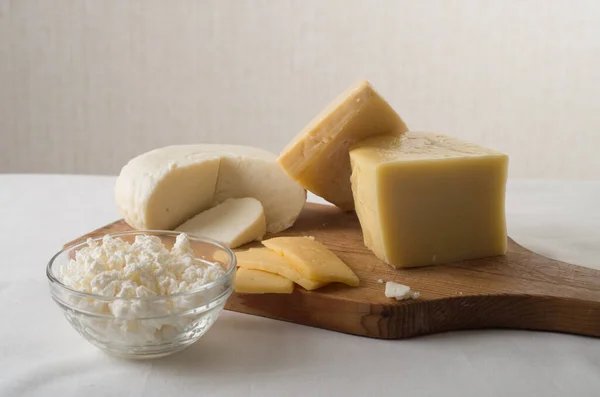 Dairy products on kitchen table — Stock Photo, Image