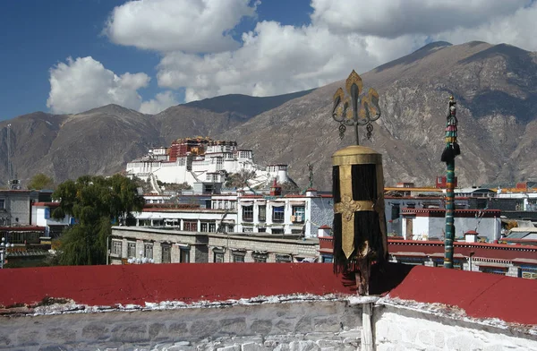 Potalapalatset i lhasa — Stockfoto