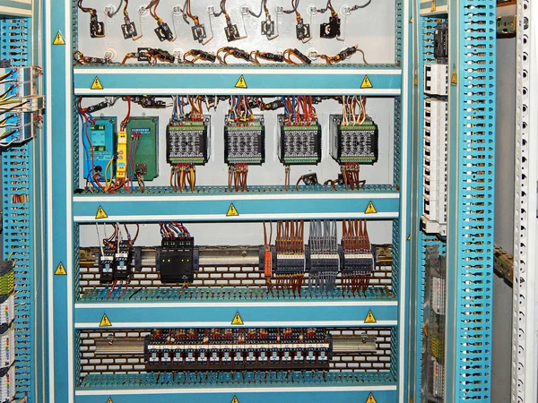 Control cabinet with automatic.