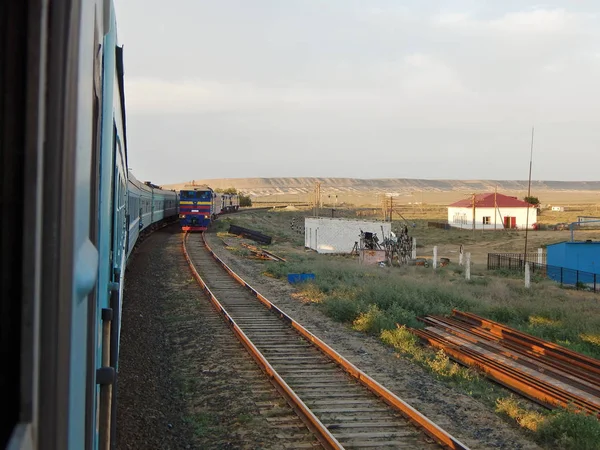 Railway crossing. Mangistau region. — Stock Photo, Image