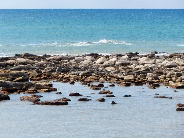 Кам'янисті морського берега . — стокове фото