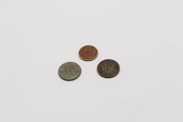 Alte Münzen fünf und zehn Tenge. — Stockfoto