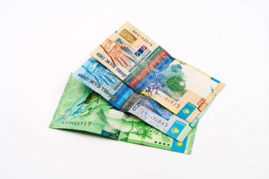 Kağıt para tenge.