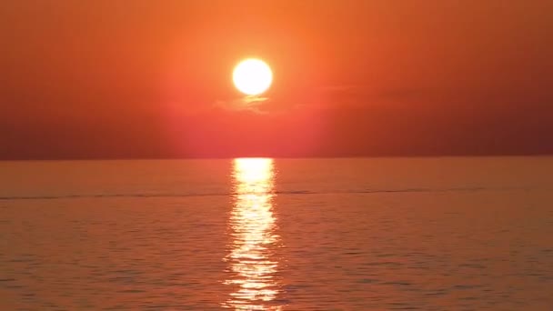 在里海上空落幕 2019年9月23日 曼吉斯图地区 — 图库视频影像