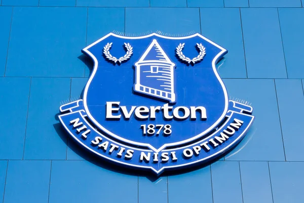 Logo på Goodison Park stadion, hjemmet til Everton Football Club – stockfoto