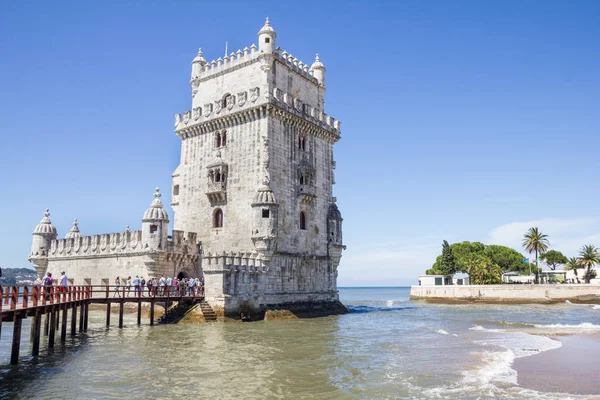 Lisabon Portugalsko Června 2017 Lidé Navštěvující Belémská Věž Světového Dědictví — Stock fotografie