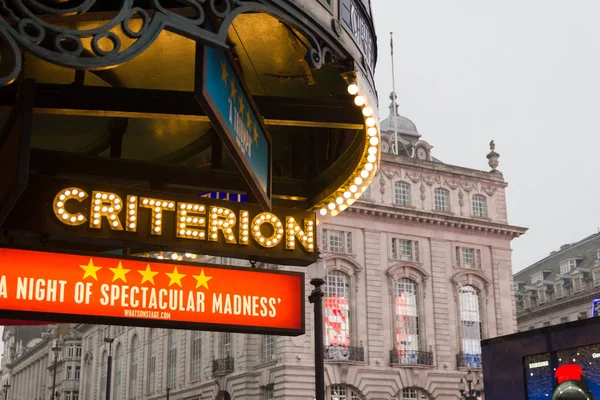 Λονδίνο Αγγλία Δεκεμβρίου 2016 Piccadilly Circus Και Κριτήριο Εστιατόριο Σημάδι — Φωτογραφία Αρχείου