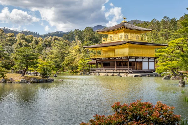 Ναός Kinkakuji (Το Χρυσό Περίπτερο) στο Κιότο, Ιαπωνία — Φωτογραφία Αρχείου